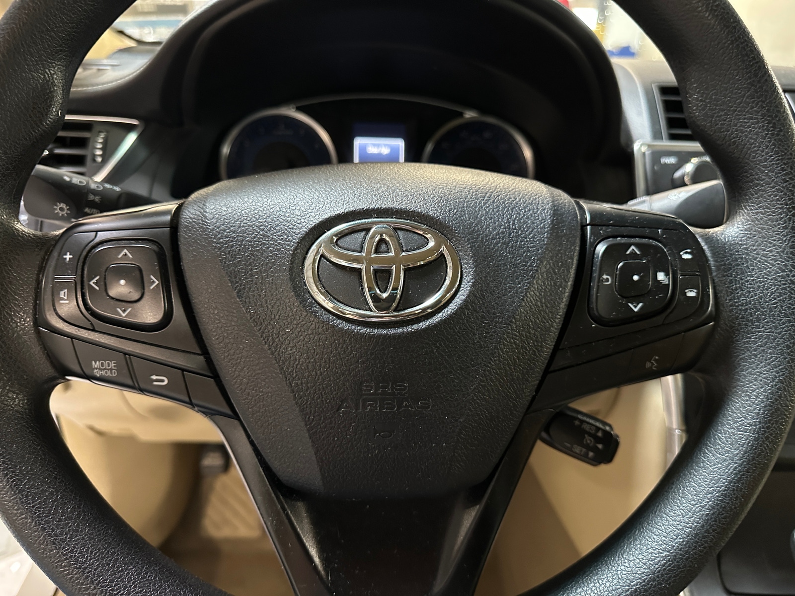 Thumbnail: 2016 Toyota Camry - 5