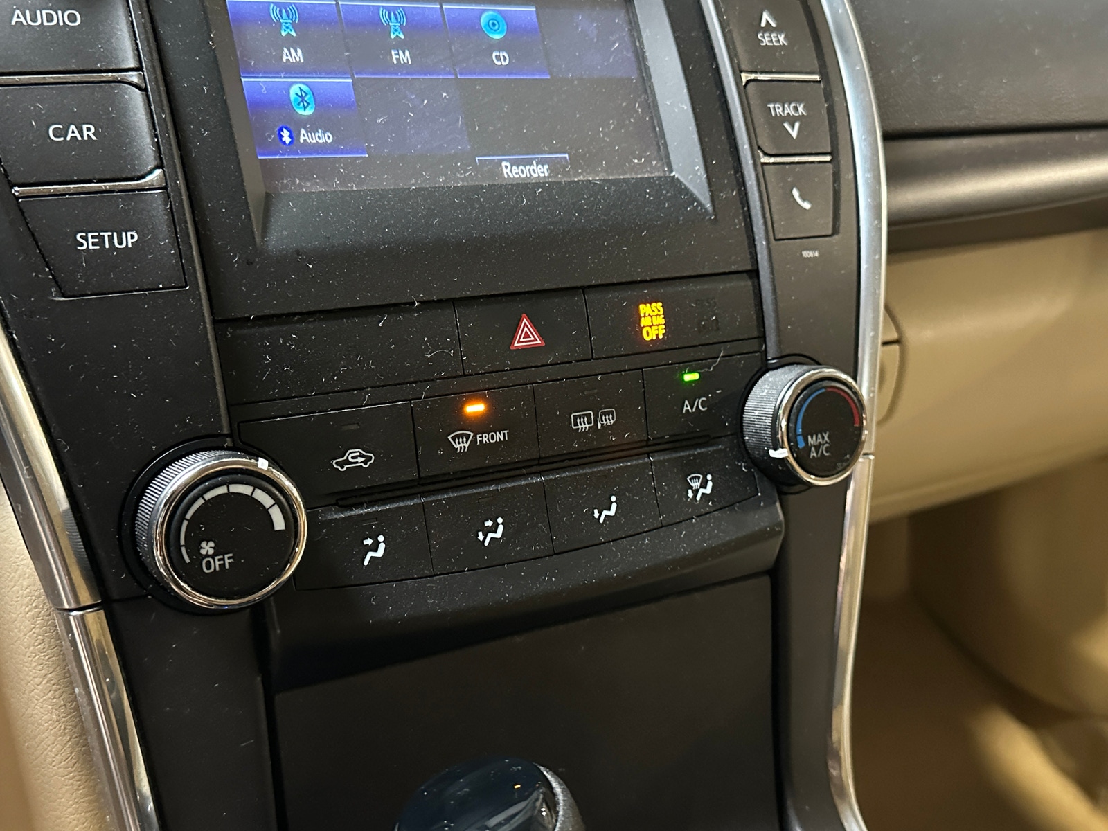 Thumbnail: 2016 Toyota Camry - 4