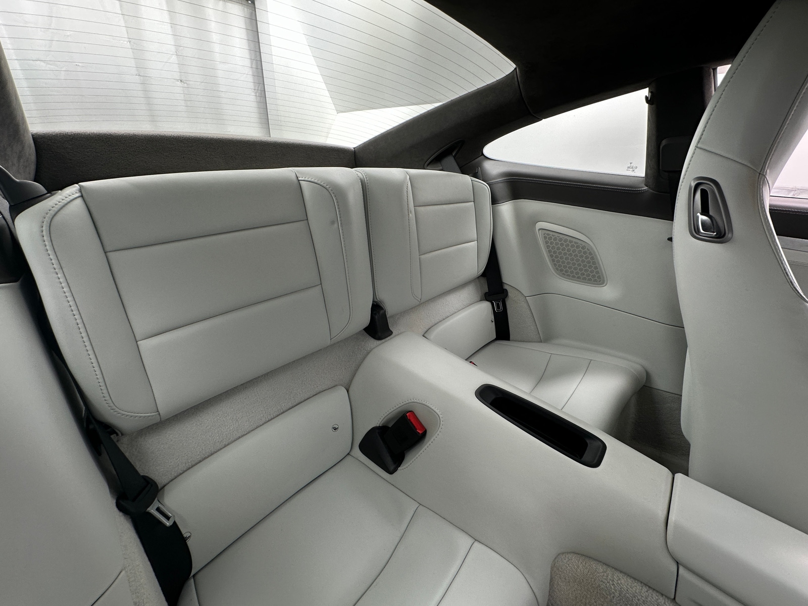 Thumbnail: 2015 Porsche 911 - 4