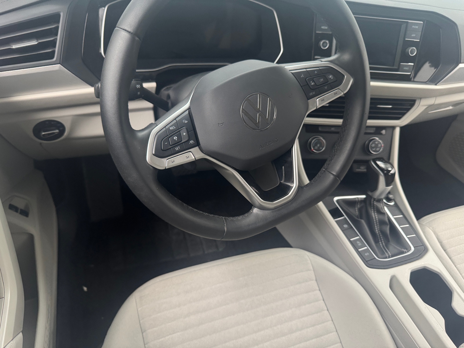 Thumbnail: 2024 Volkswagen Jetta - 5