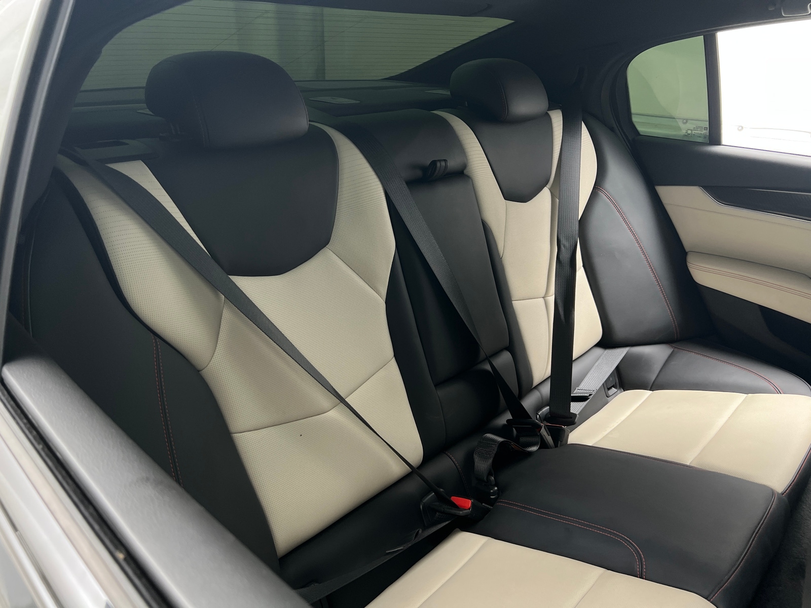 Thumbnail: 2022 Cadillac CT5 - 5