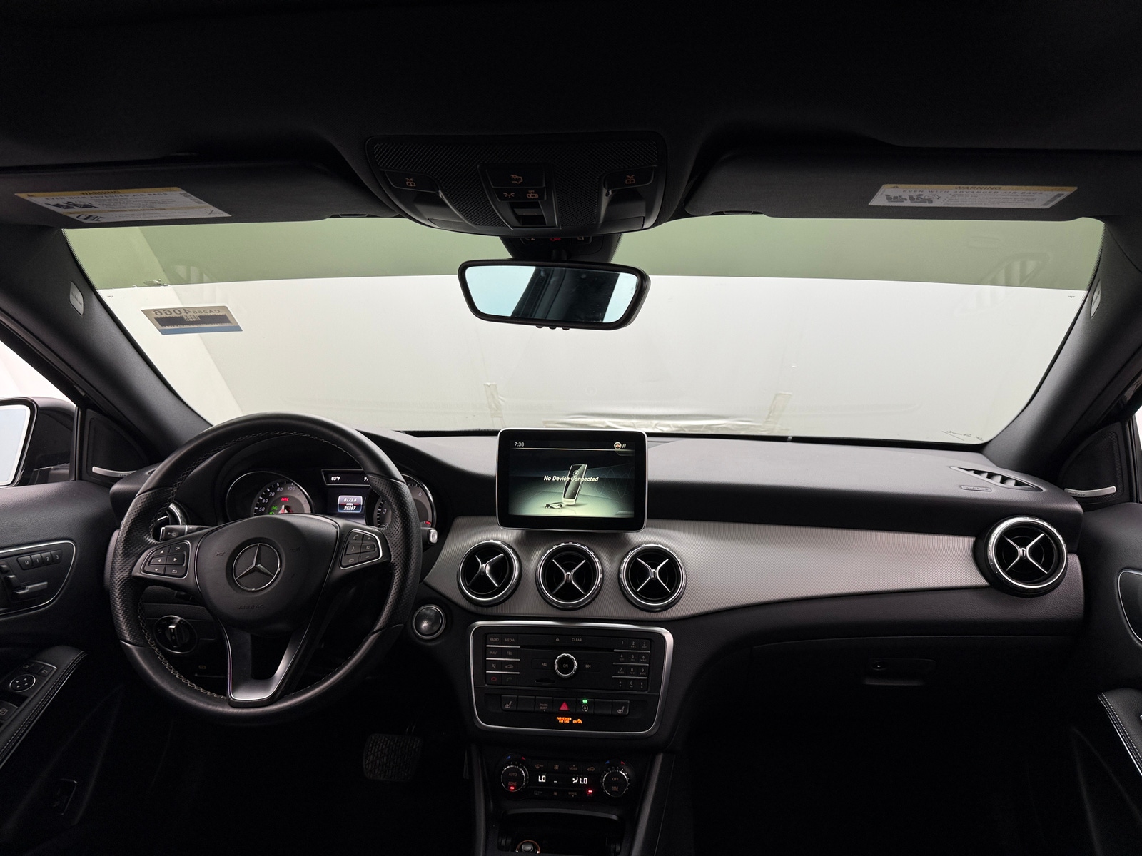 Thumbnail: 2016 Mercedes-Benz GLA - 2