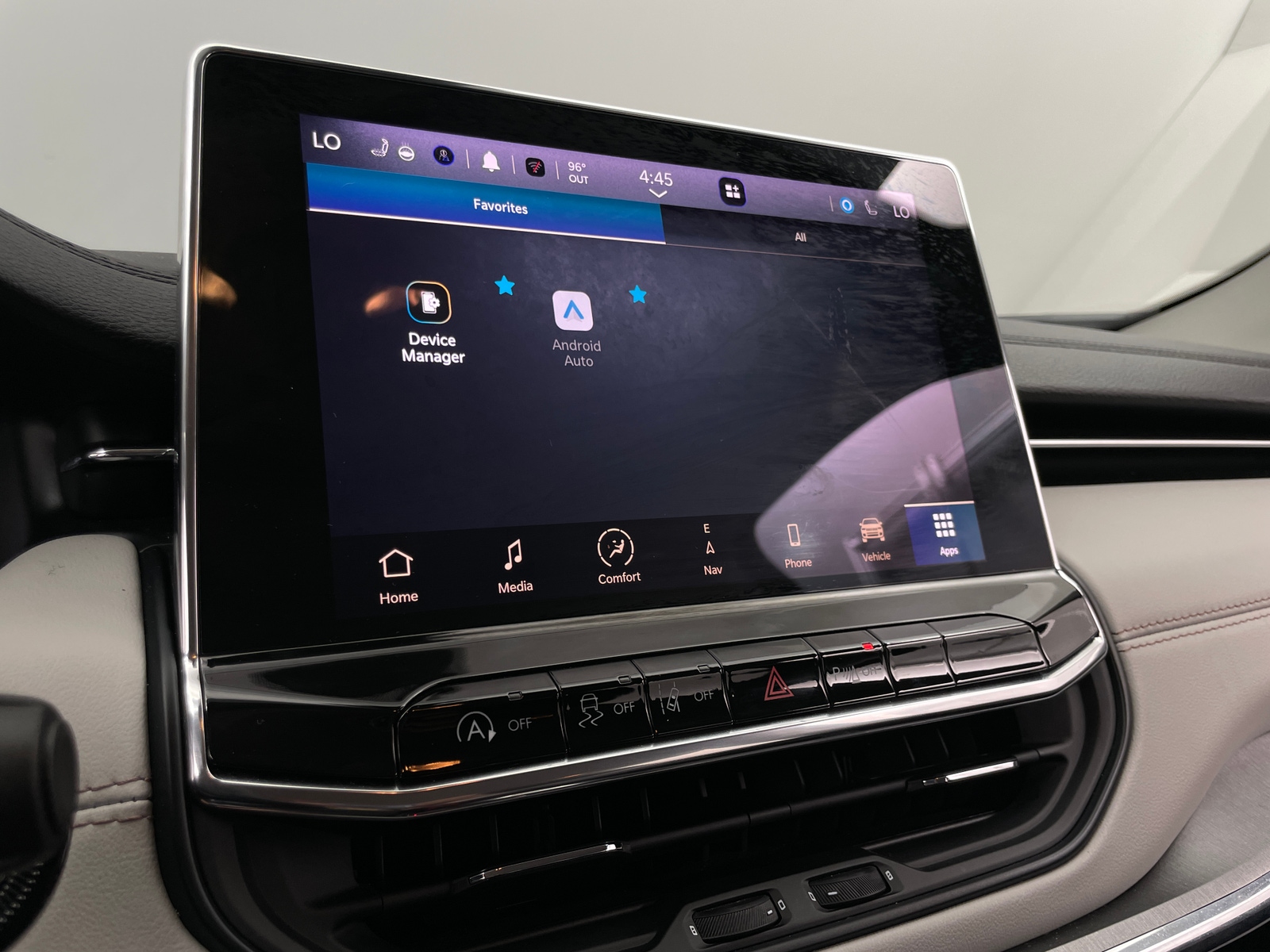 Thumbnail: 2022 Jeep Compass - 3