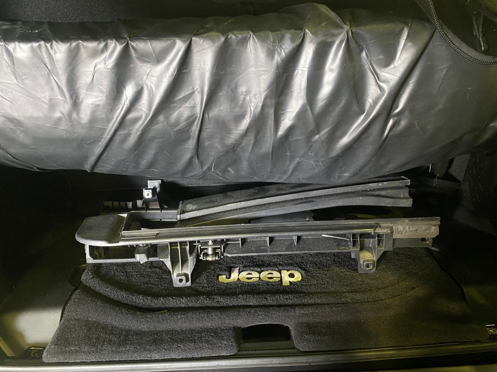 Thumbnail: 2014 Jeep Wrangler - 7