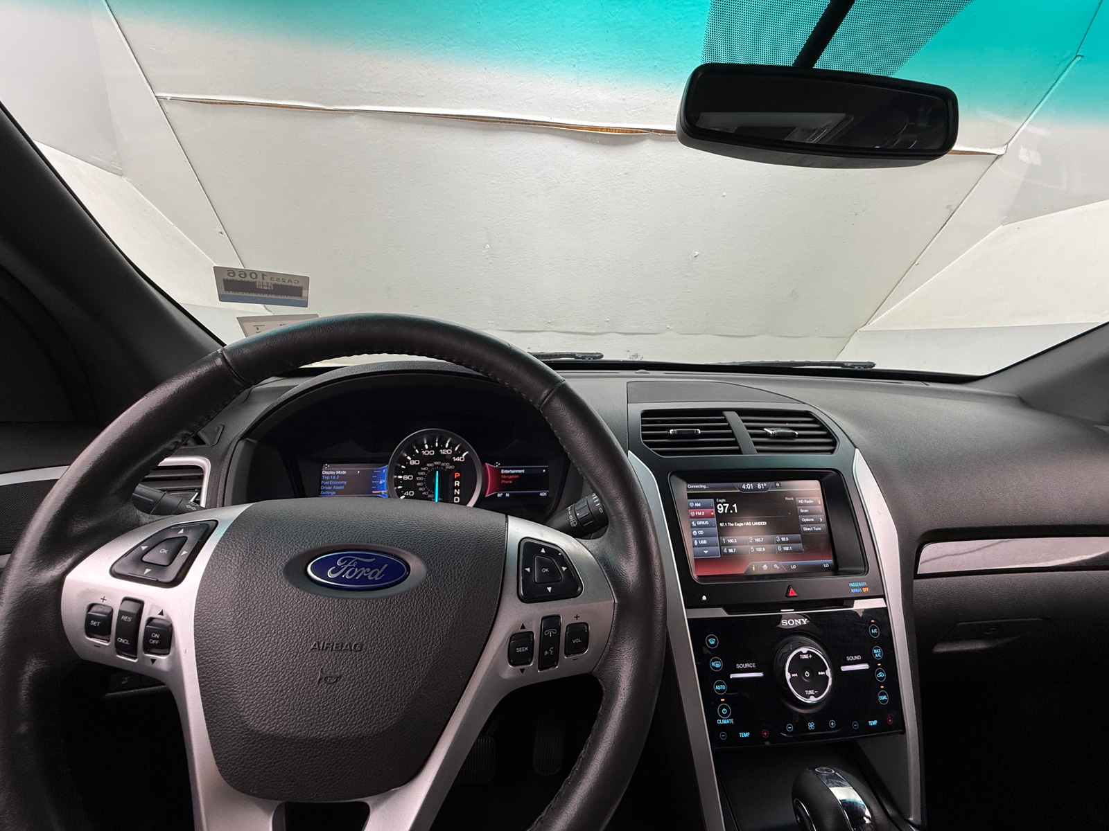 Thumbnail: 2015 Ford Explorer - 2