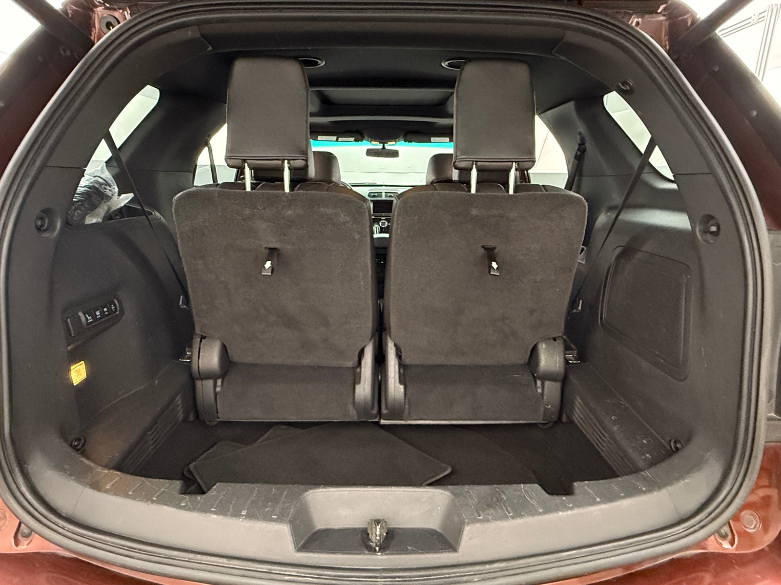 Thumbnail: 2015 Ford Explorer - 6