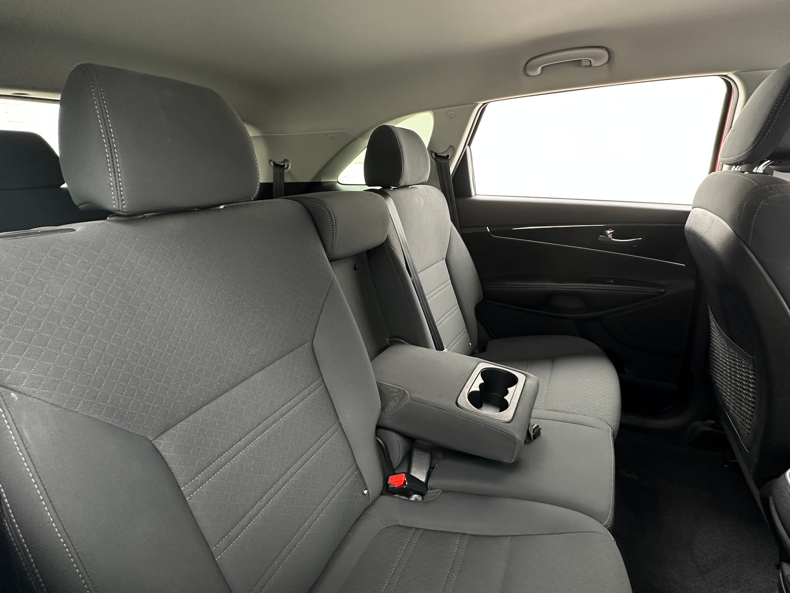 Thumbnail: 2017 Kia Sorento - 6