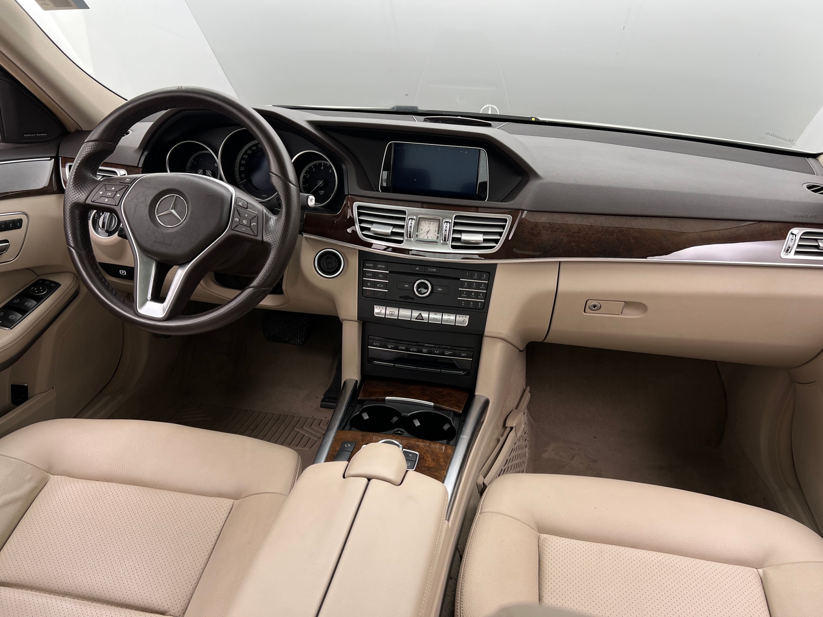 Thumbnail: 2016 Mercedes-Benz E-Class - 2
