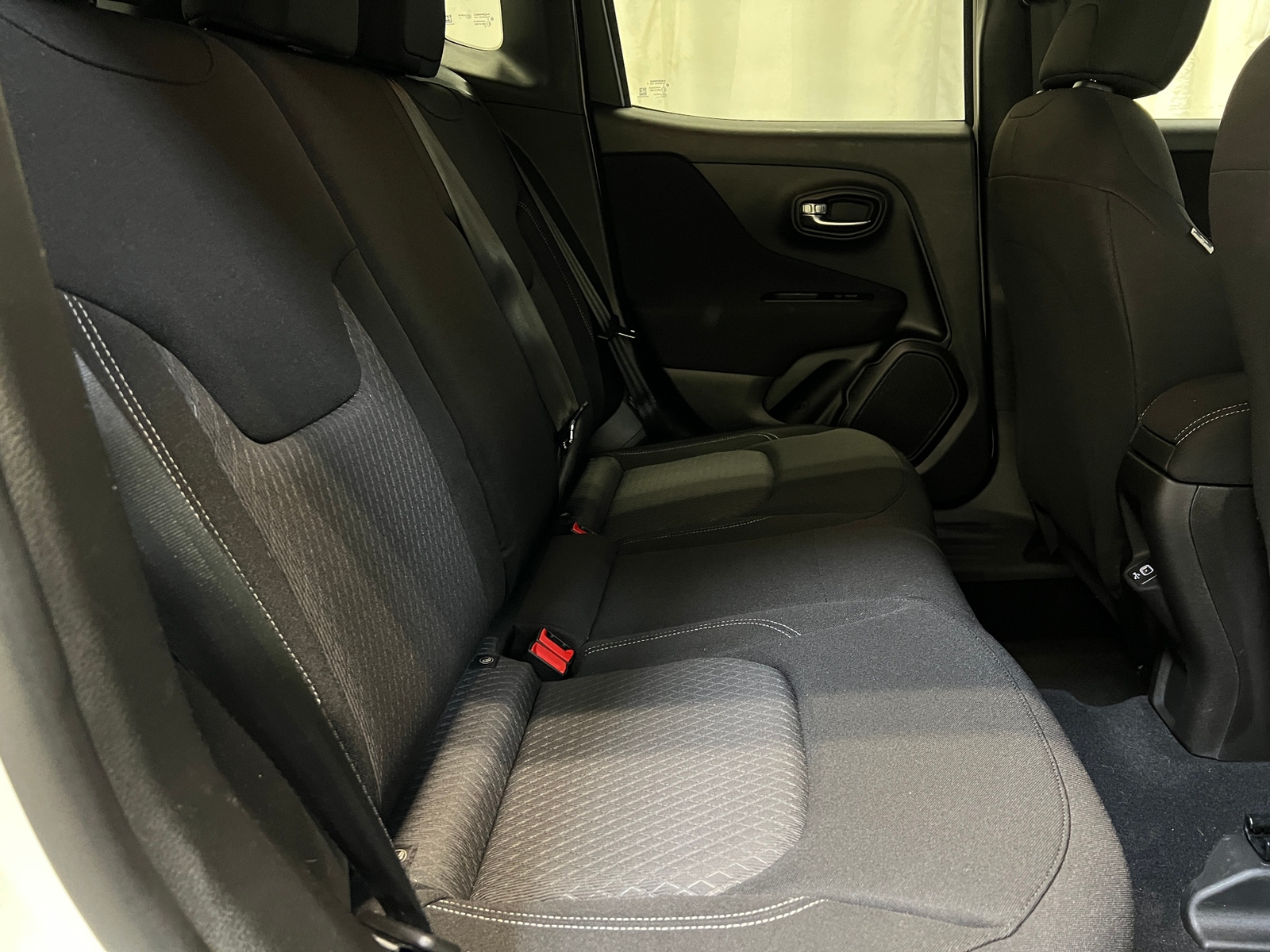 Thumbnail: 2021 Jeep Renegade - 6