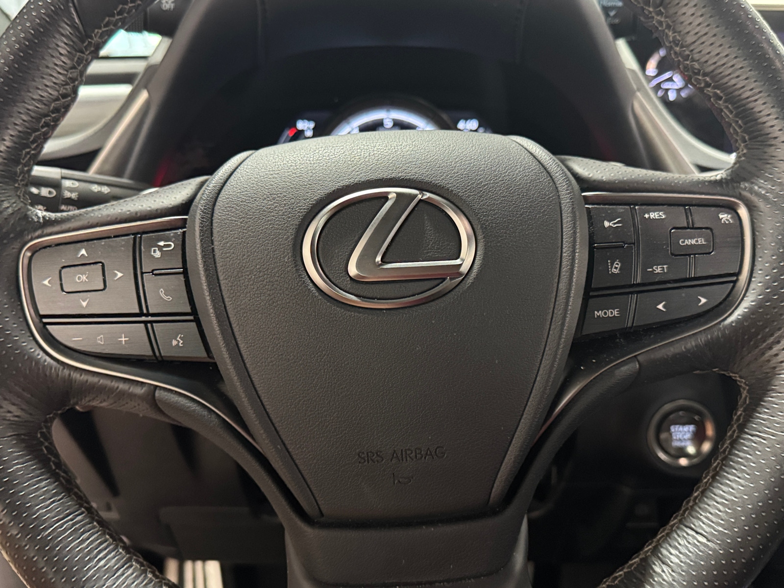 Thumbnail: 2019 Lexus ES - 5