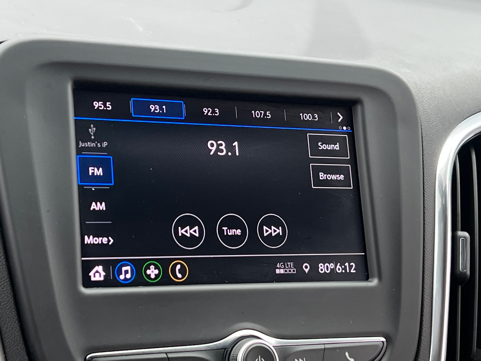 Thumbnail: 2020 Chevrolet Equinox - 4