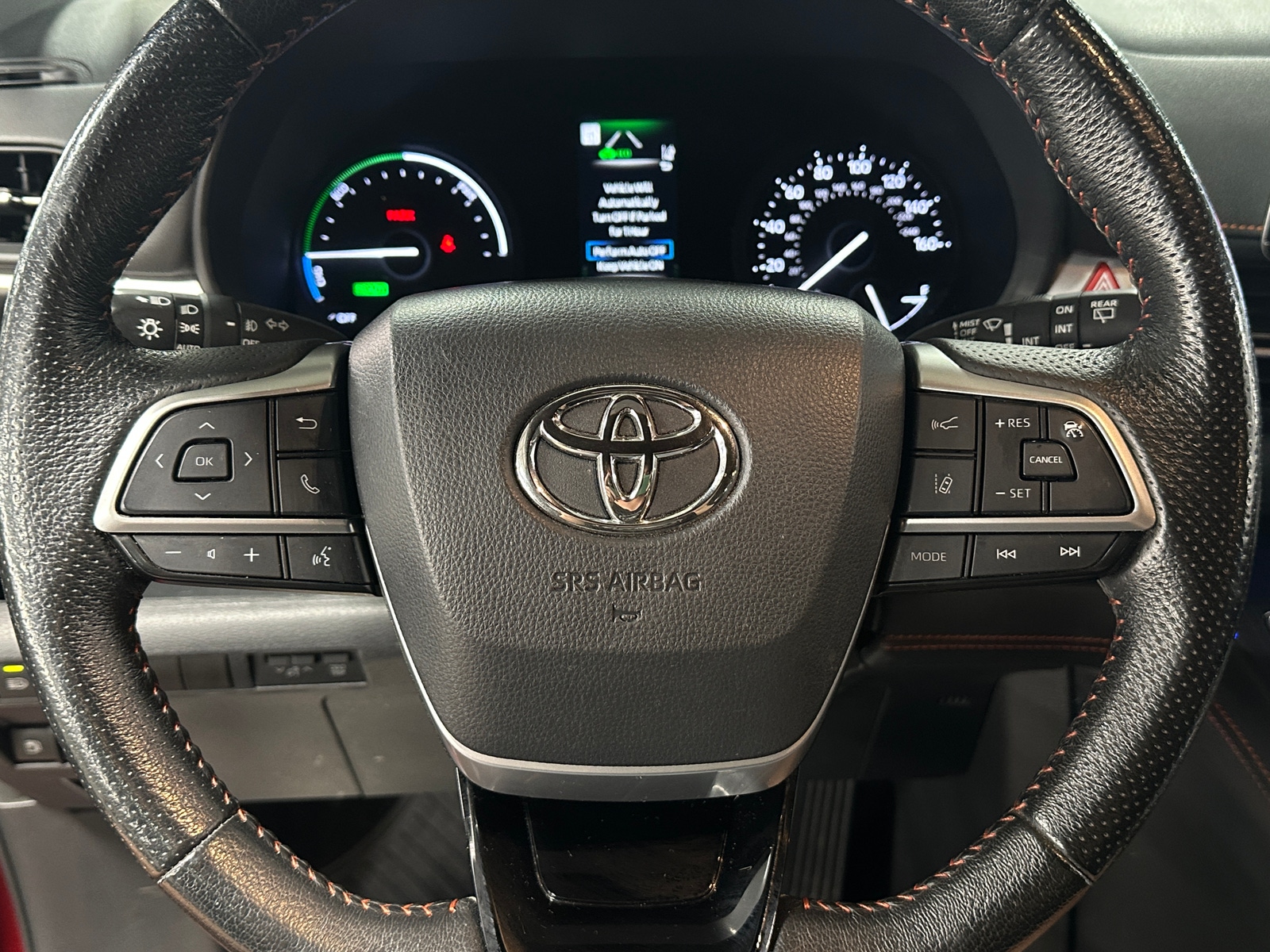 Thumbnail: 2022 Toyota Sienna - 4