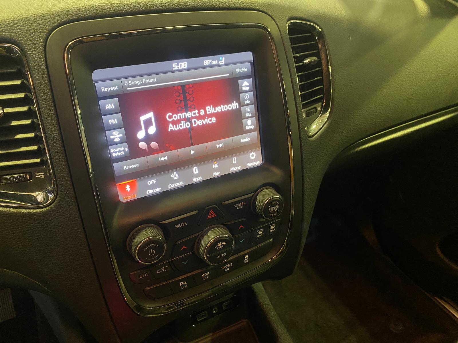 Thumbnail: 2018 Dodge Durango - 3