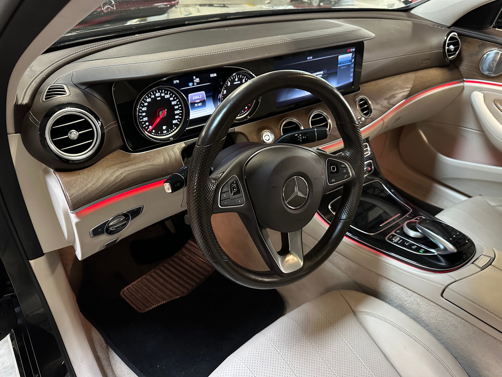 Thumbnail: 2017 Mercedes-Benz E-Class - 2