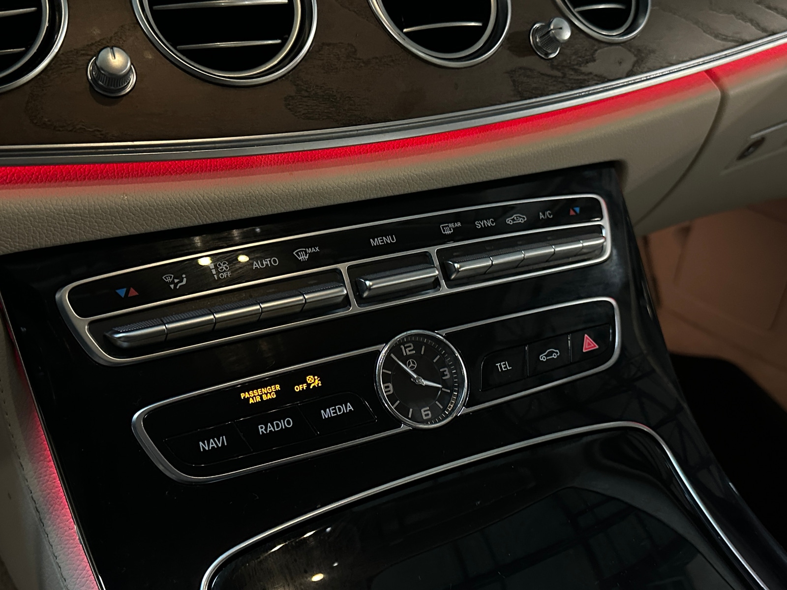 Thumbnail: 2017 Mercedes-Benz E-Class - 3
