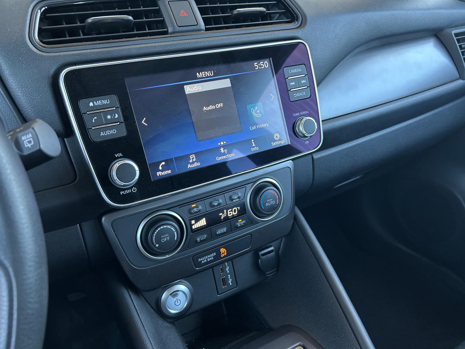Thumbnail: 2022 Nissan Leaf - 4