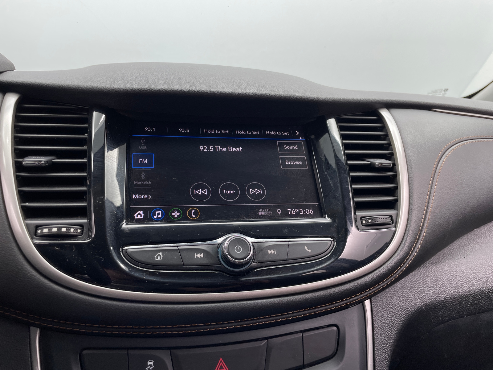 Thumbnail: 2020 Chevrolet Trax - 4