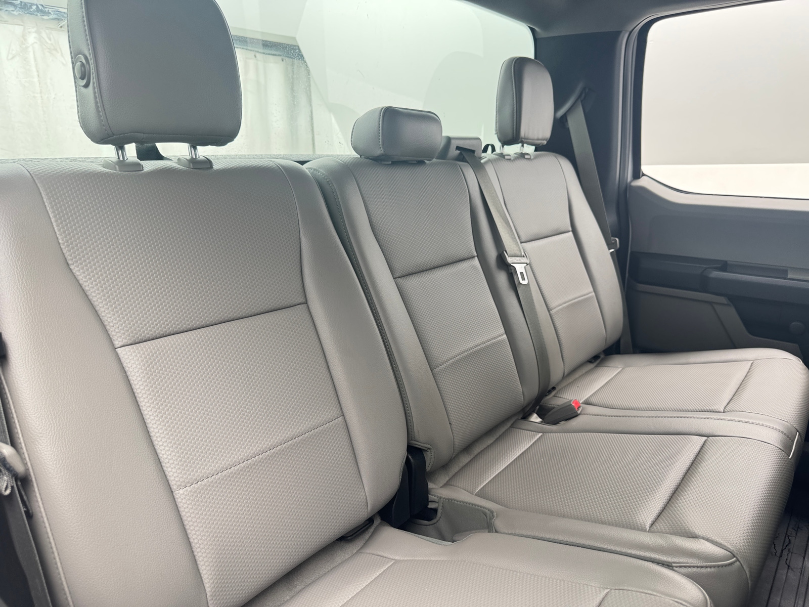 Thumbnail: 2016 Ford Econoline - 6