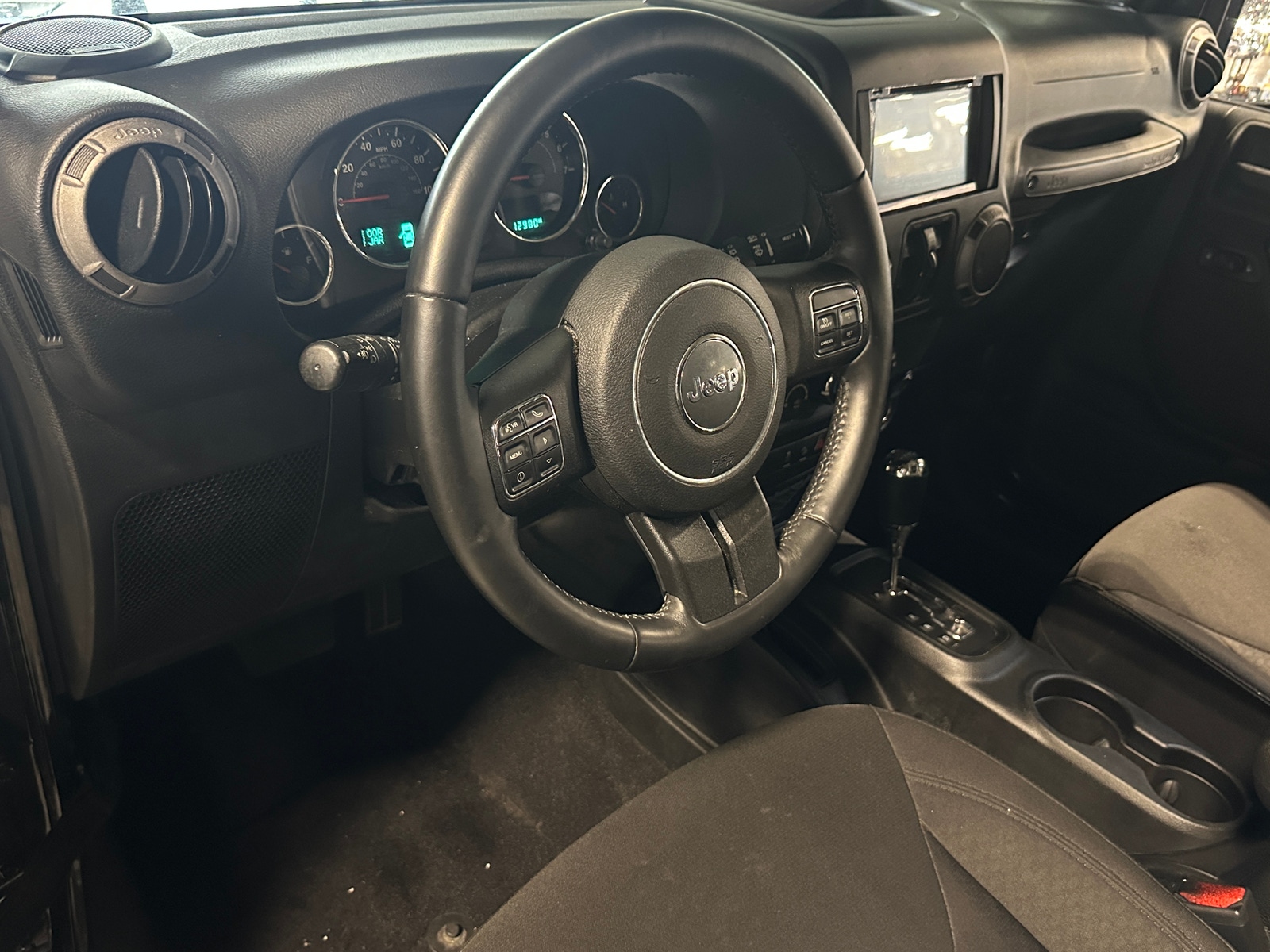 Thumbnail: 2017 Jeep Wrangler - 3
