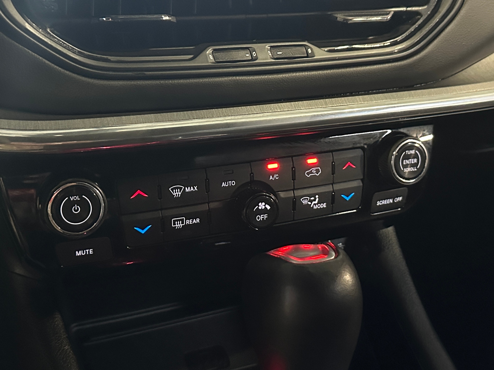 Thumbnail: 2023 Jeep Compass - 3