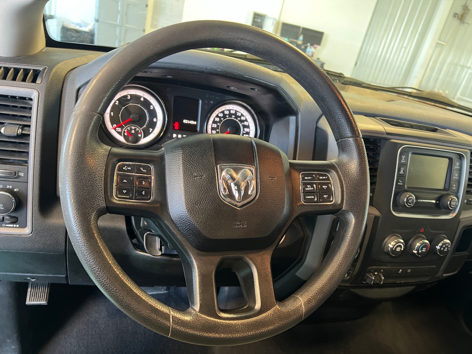 Thumbnail: 2019 RAM 1500 Classic - 5