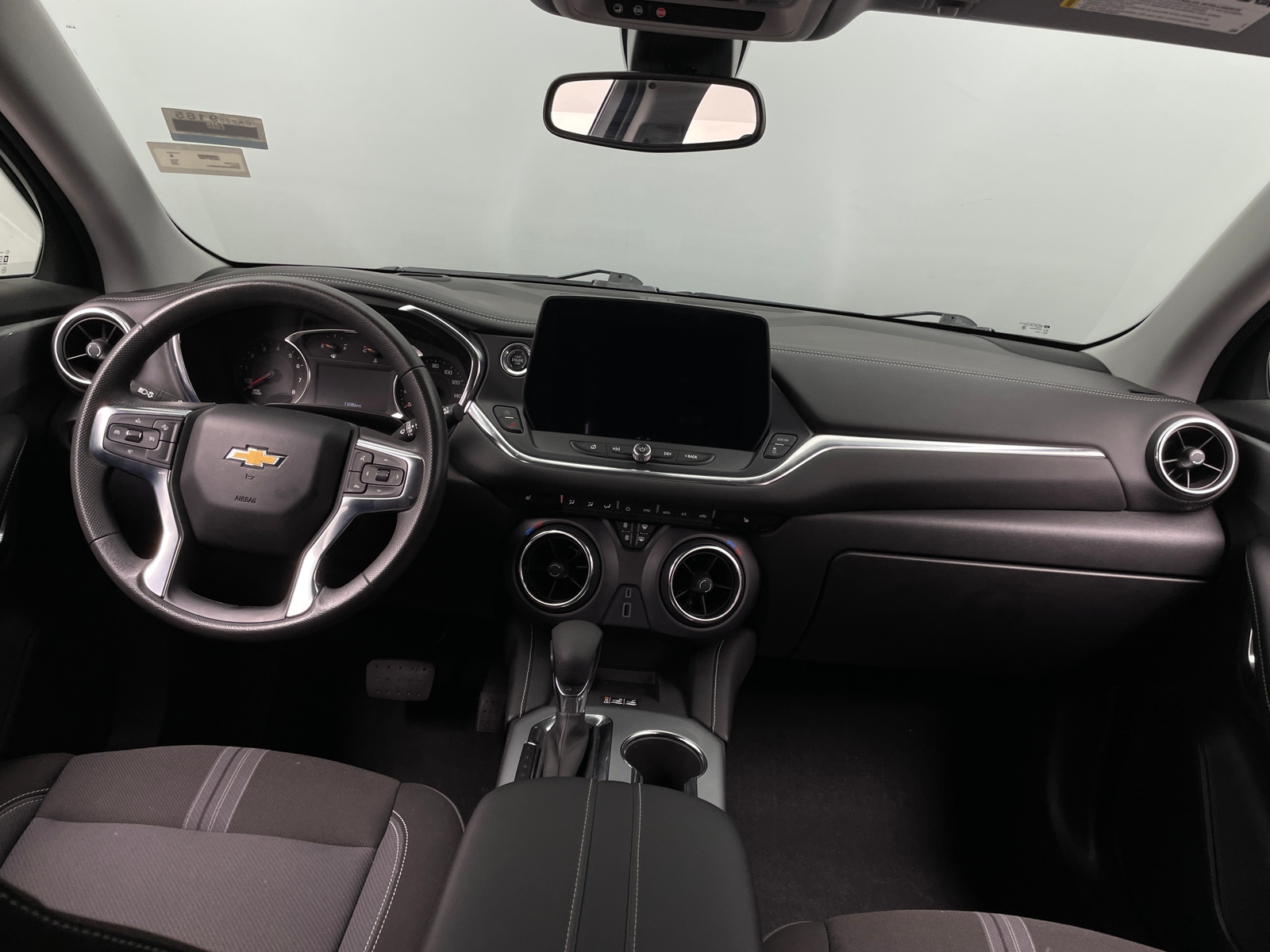Thumbnail: 2023 Chevrolet Blazer - 3