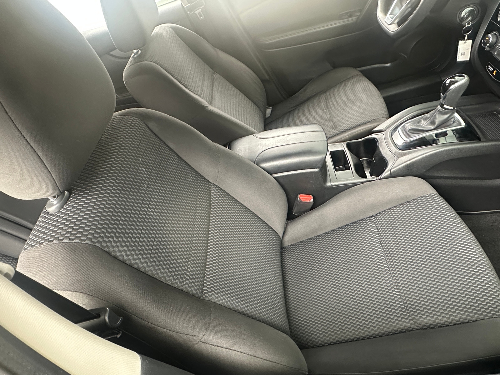 Thumbnail: 2018 Nissan Rogue Sport - 2