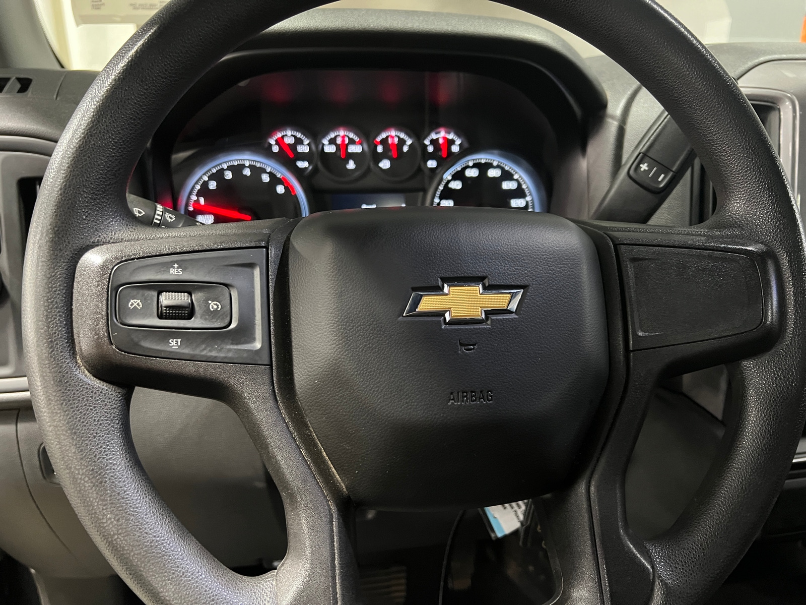 Thumbnail: 2021 Chevrolet Silverado 1500 - 5