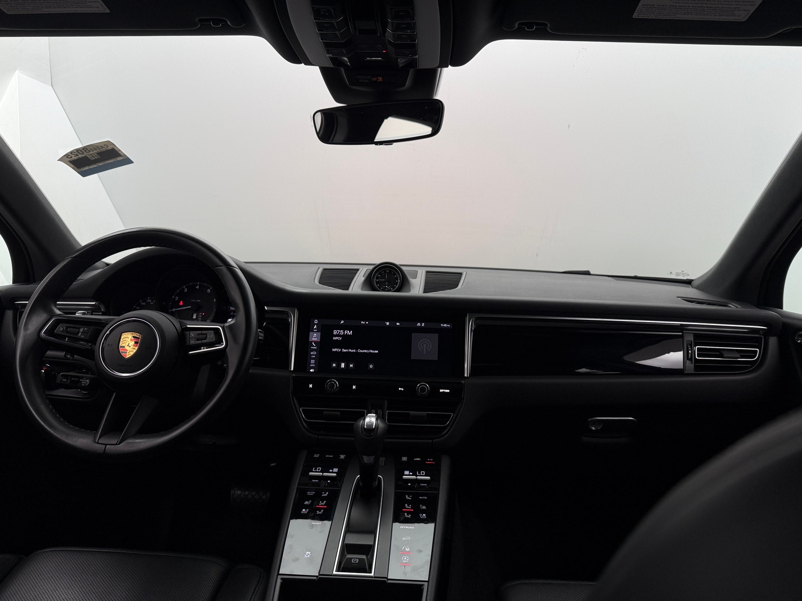 Thumbnail: 2023 Porsche Macan - 2