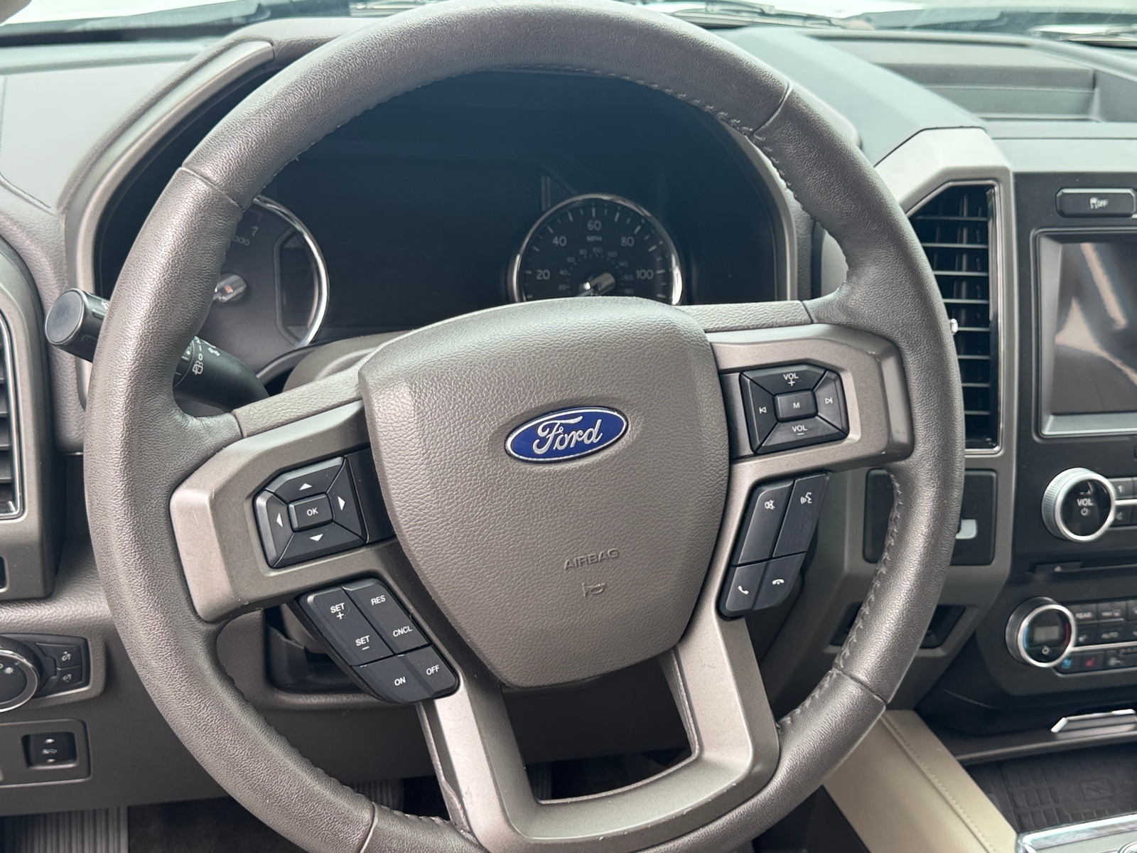 Thumbnail: 2018 Ford Expedition - 4