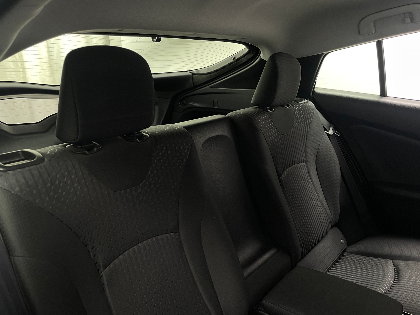 Thumbnail: 2017 Toyota Prius Prime - 6