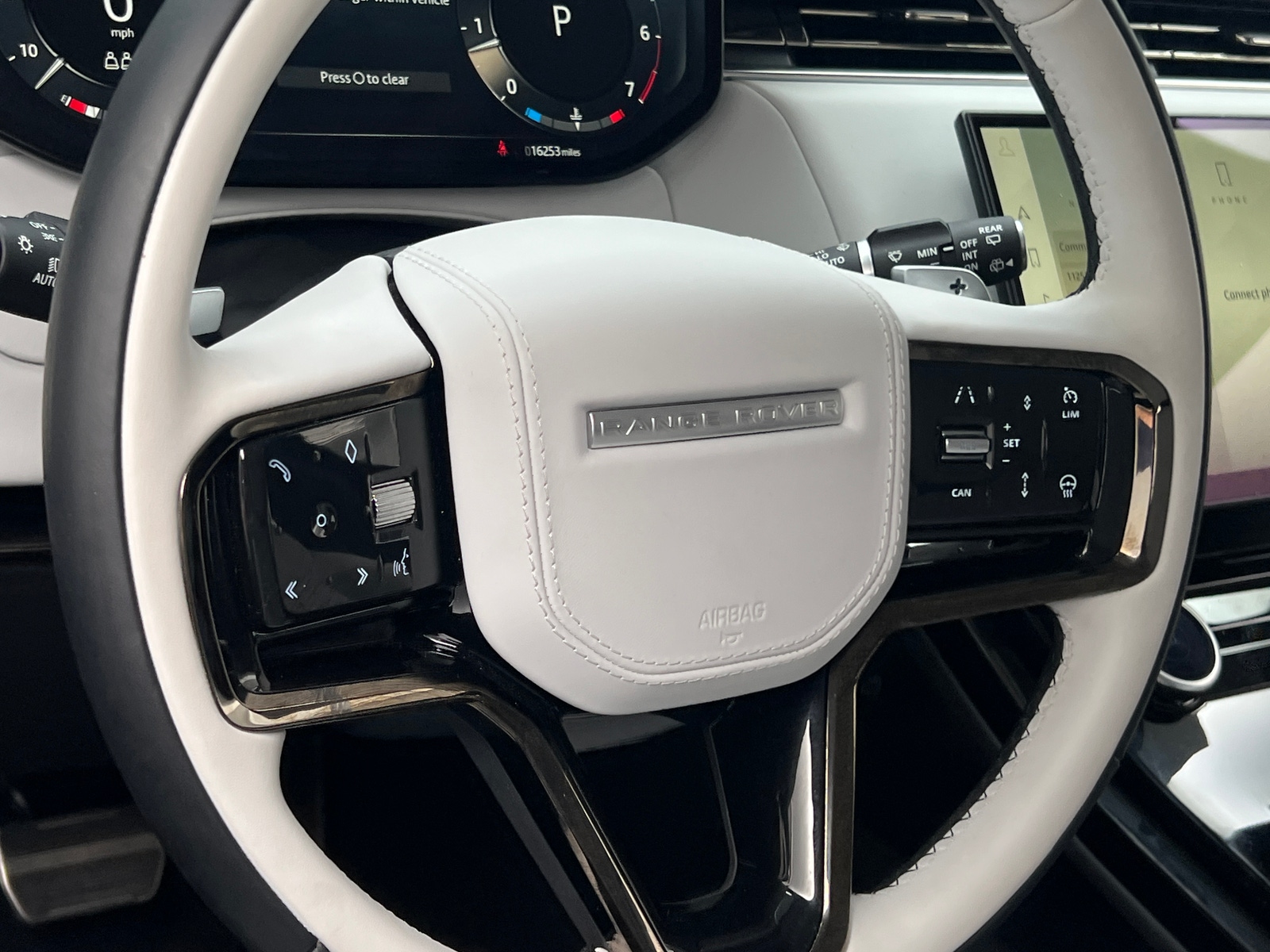 Thumbnail: 2023 Land Rover Range Rover Sport - 4