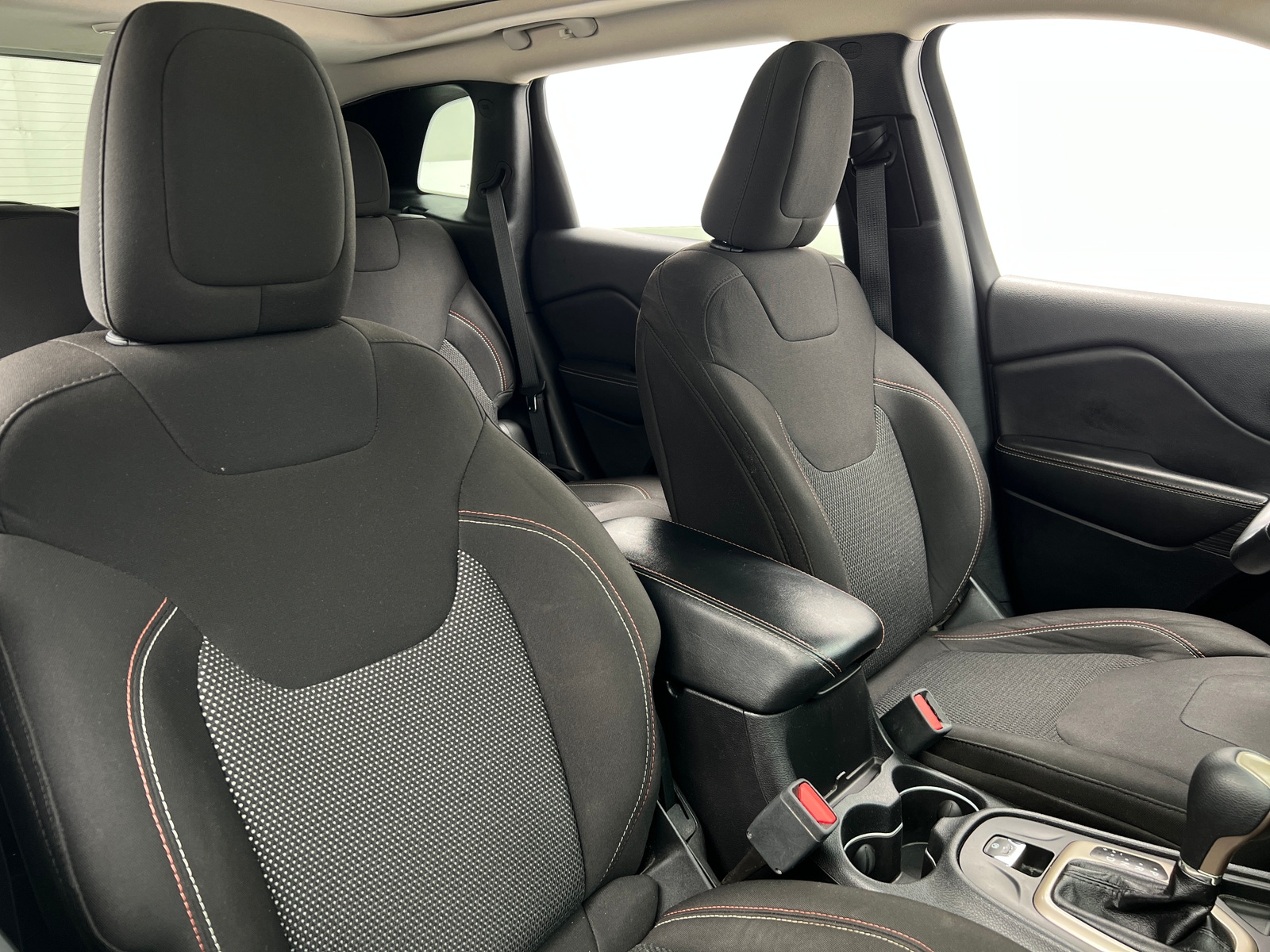 Thumbnail: 2016 Jeep Cherokee - 2