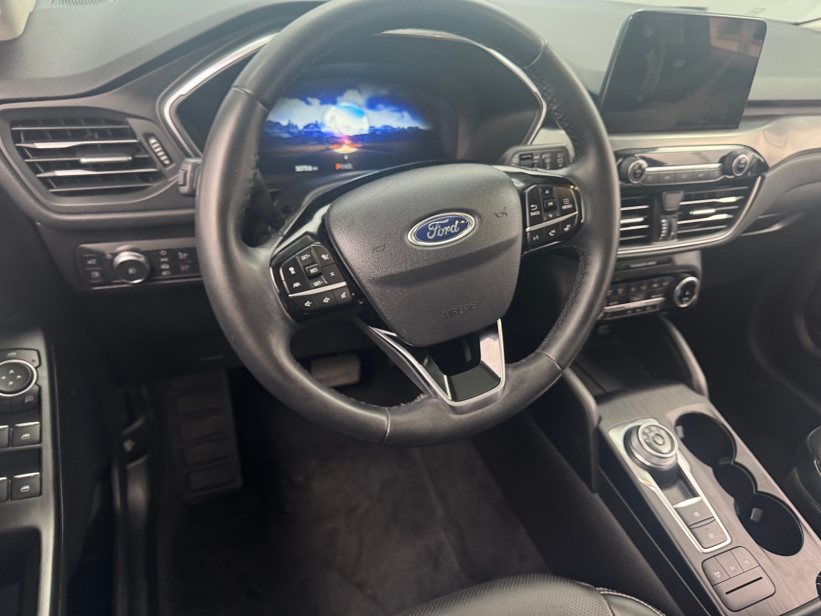 Thumbnail: 2022 Ford Escape - 4