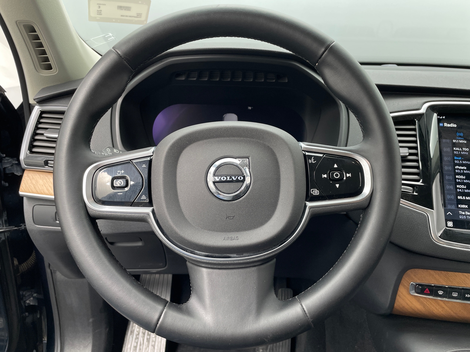 Thumbnail: 2024 Volvo XC90 - 4