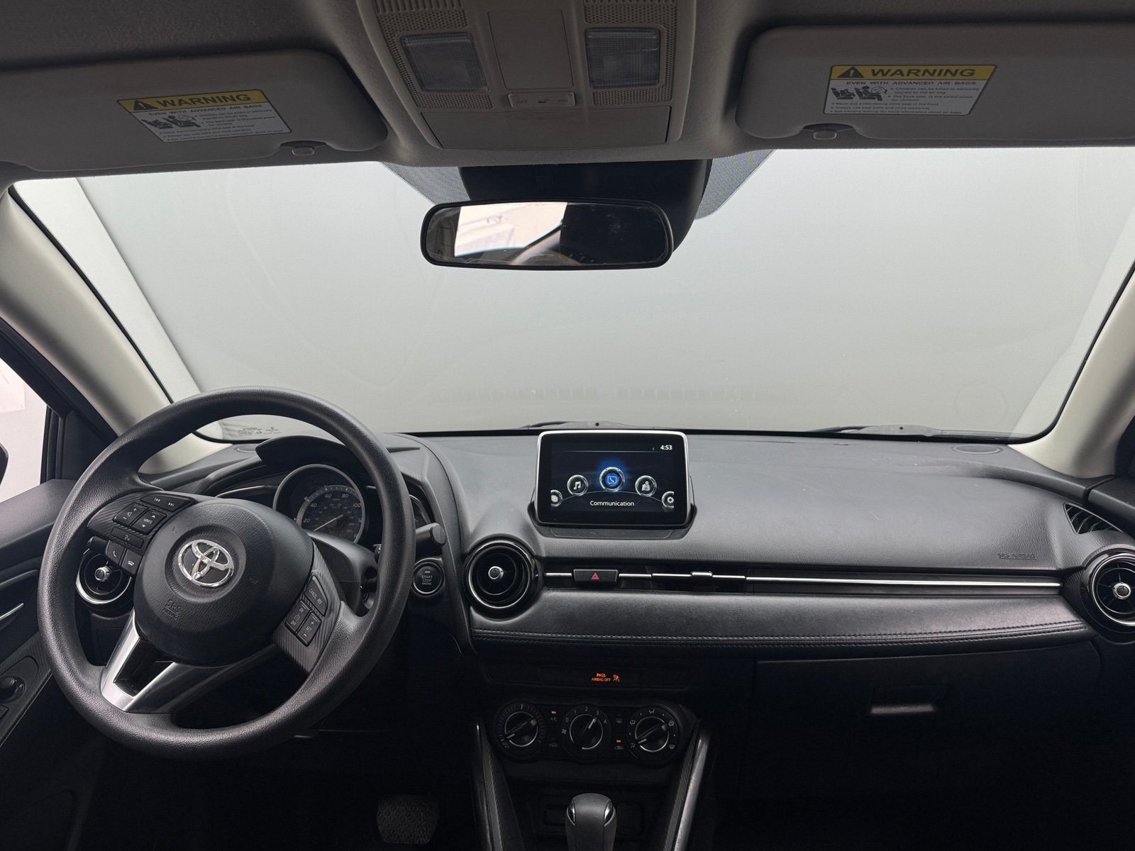 Thumbnail: 2018 Toyota Yaris iA - 3