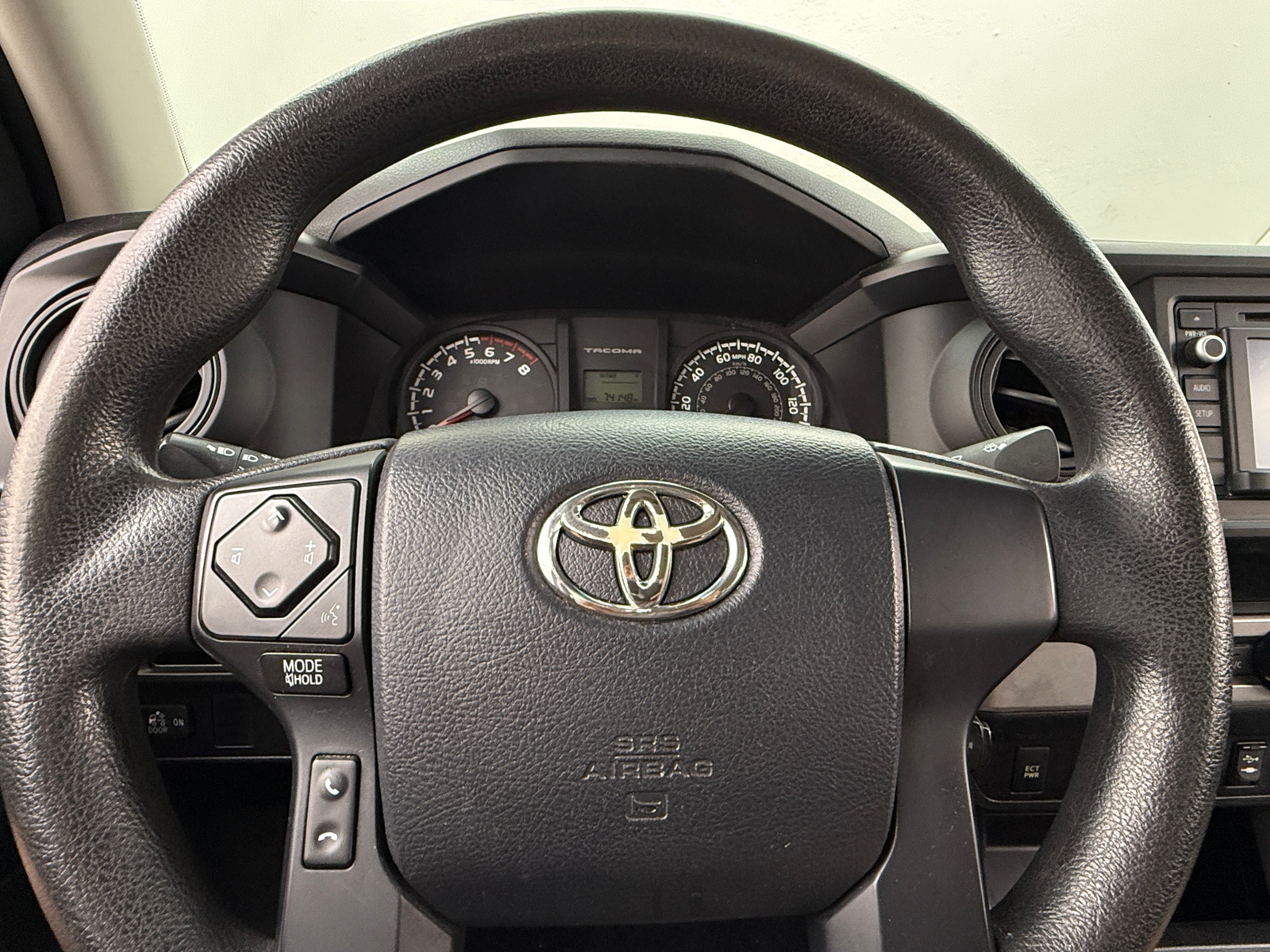 Thumbnail: 2016 Toyota Tacoma - 5