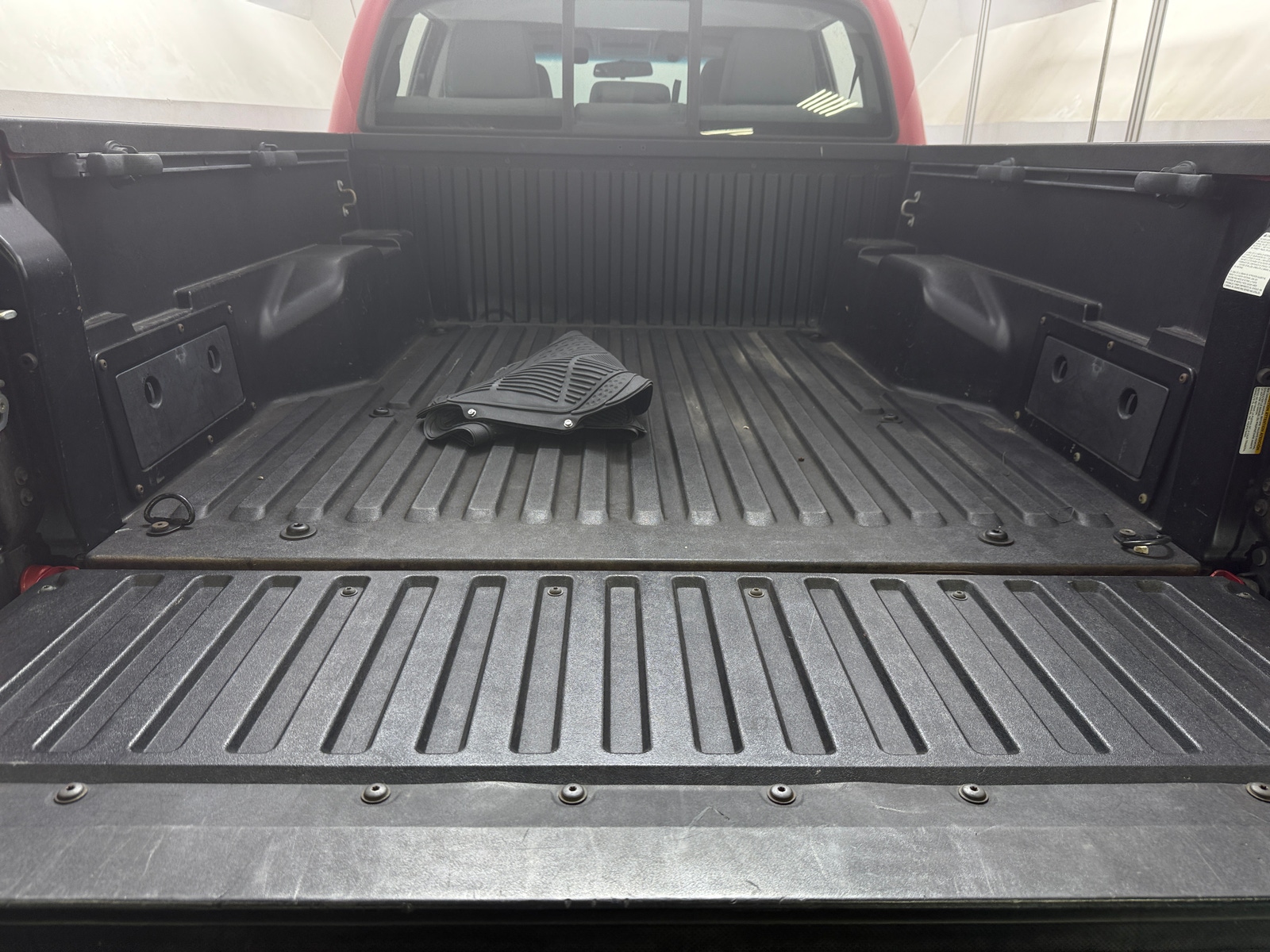 Thumbnail: 2016 Toyota Tacoma - 7