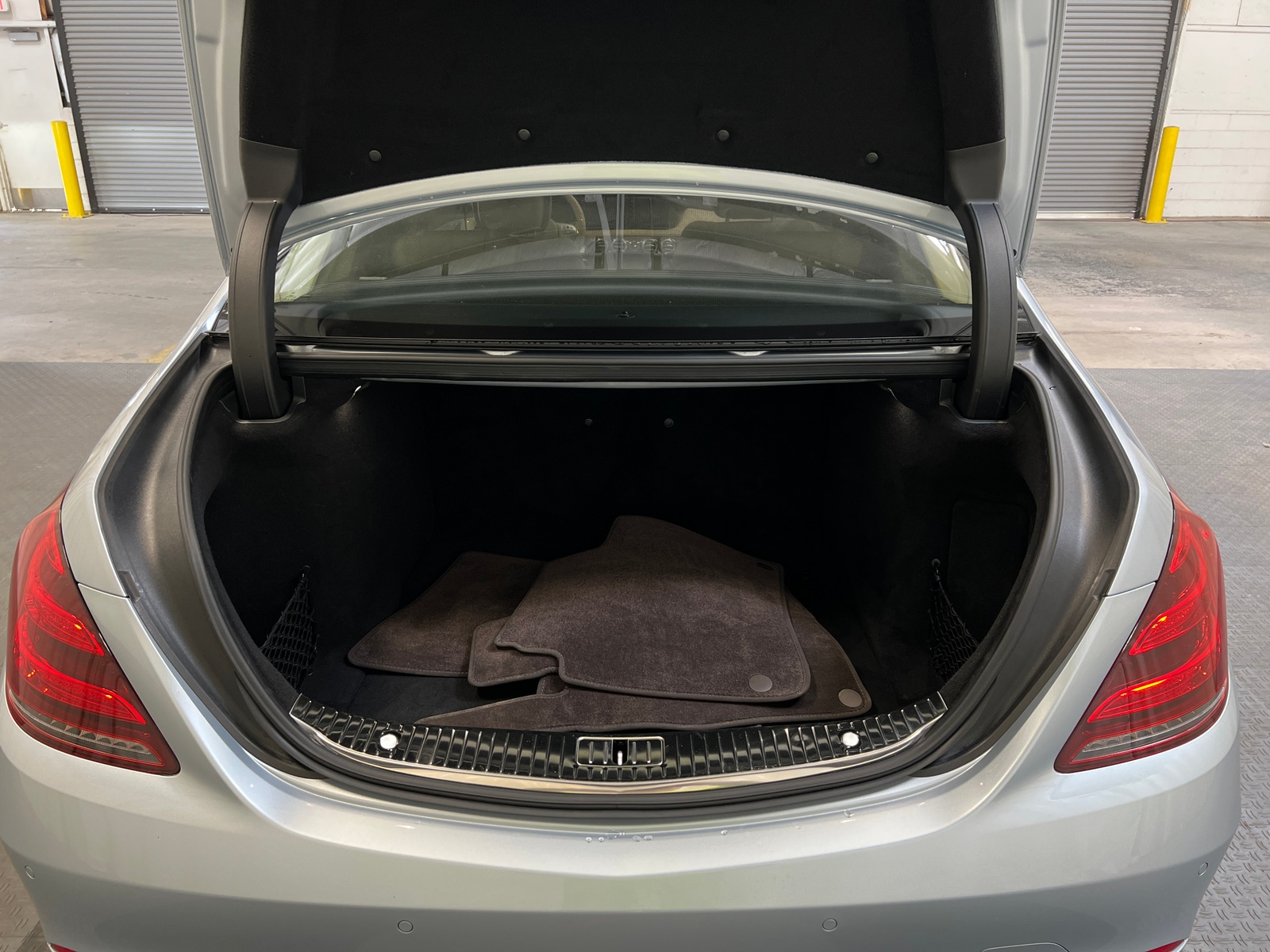 Thumbnail: 2018 Mercedes-Benz S-Class - 6