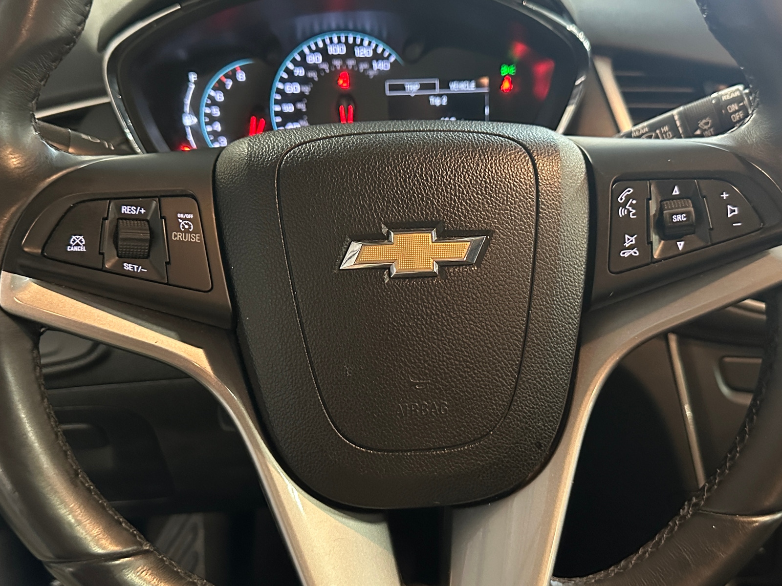 Thumbnail: 2018 Chevrolet Trax - 5
