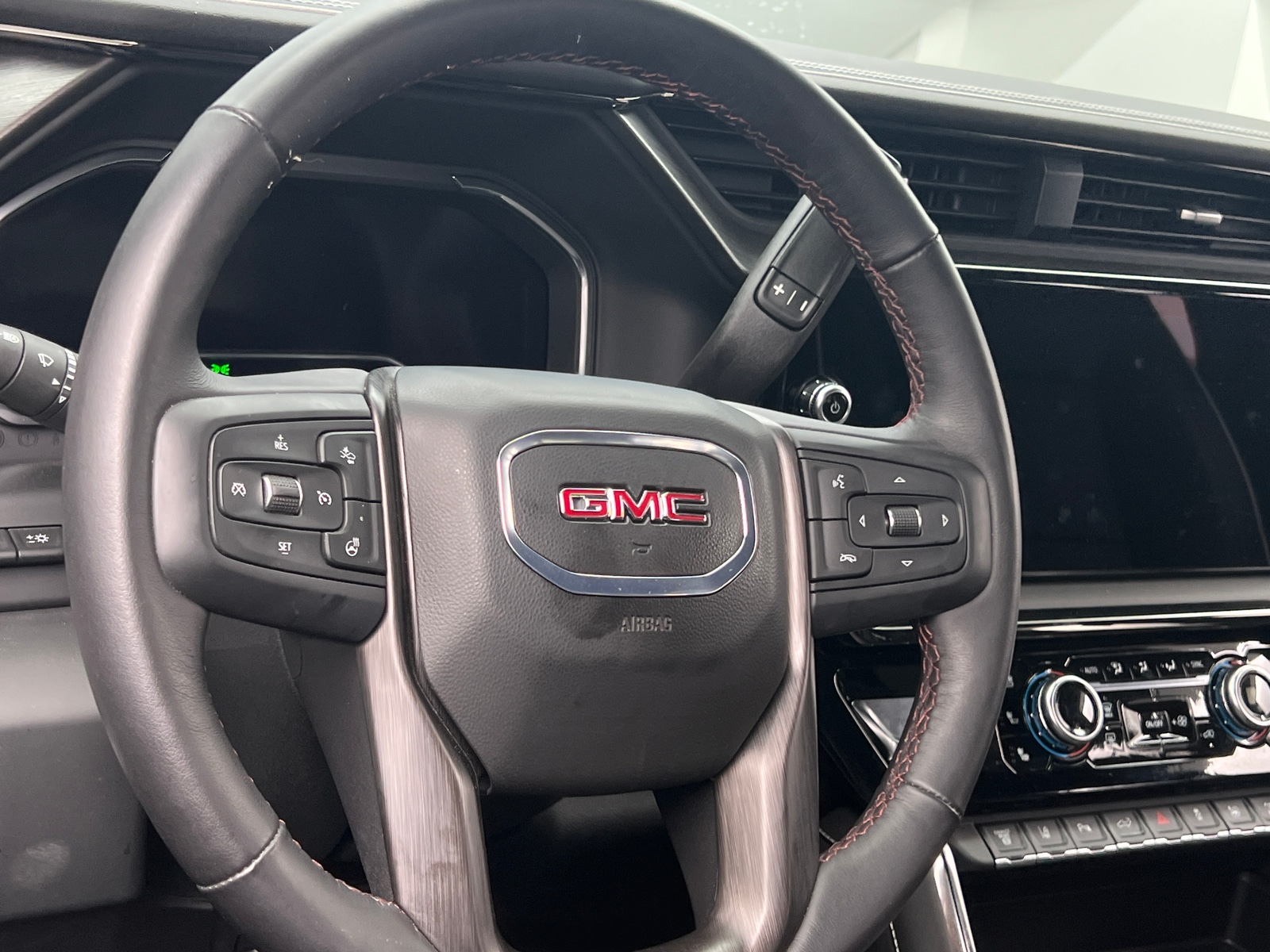 Thumbnail: 2024 GMC Sierra 2500 - 4