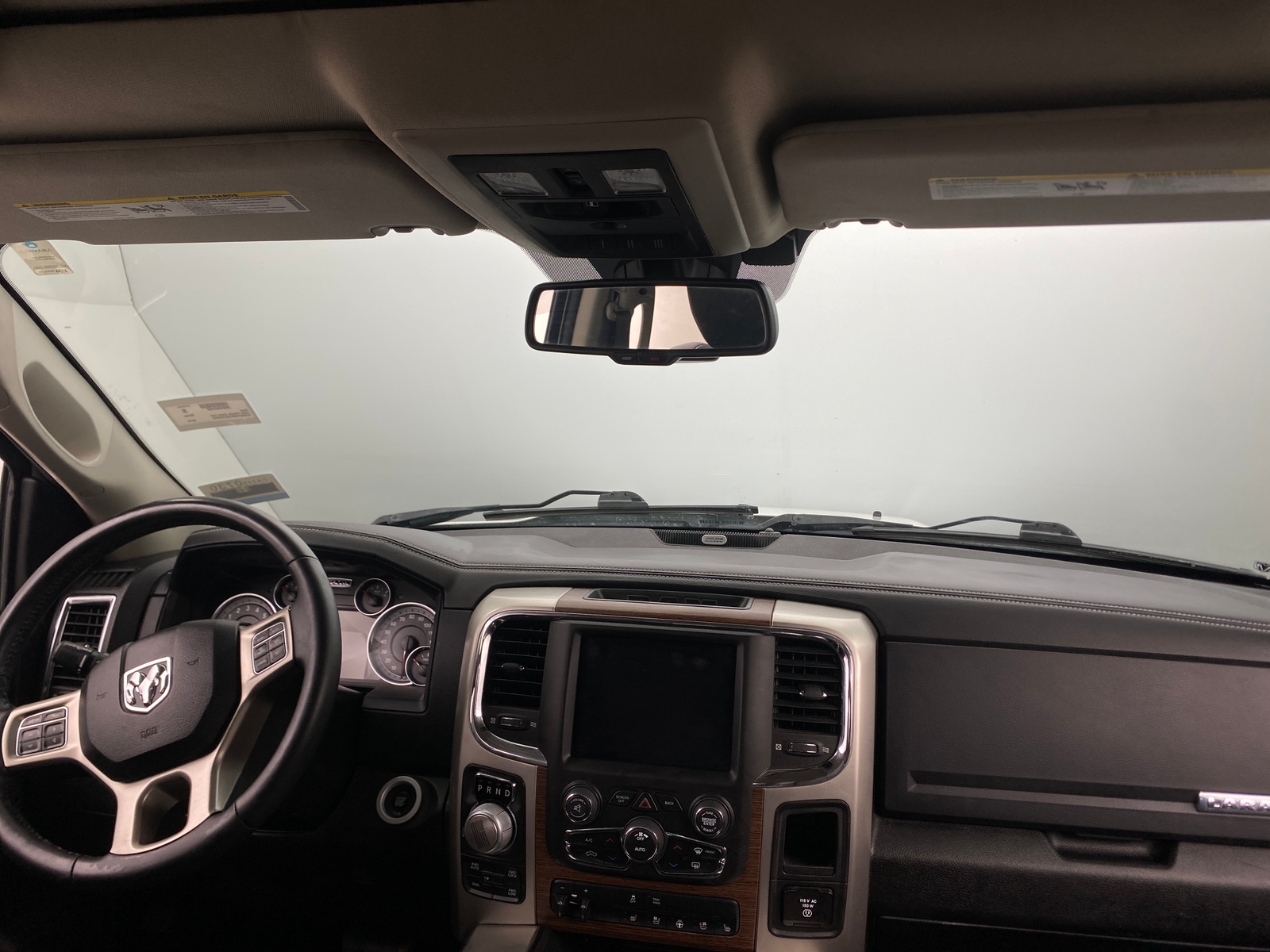 Thumbnail: 2019 RAM 1500 Classic - 3