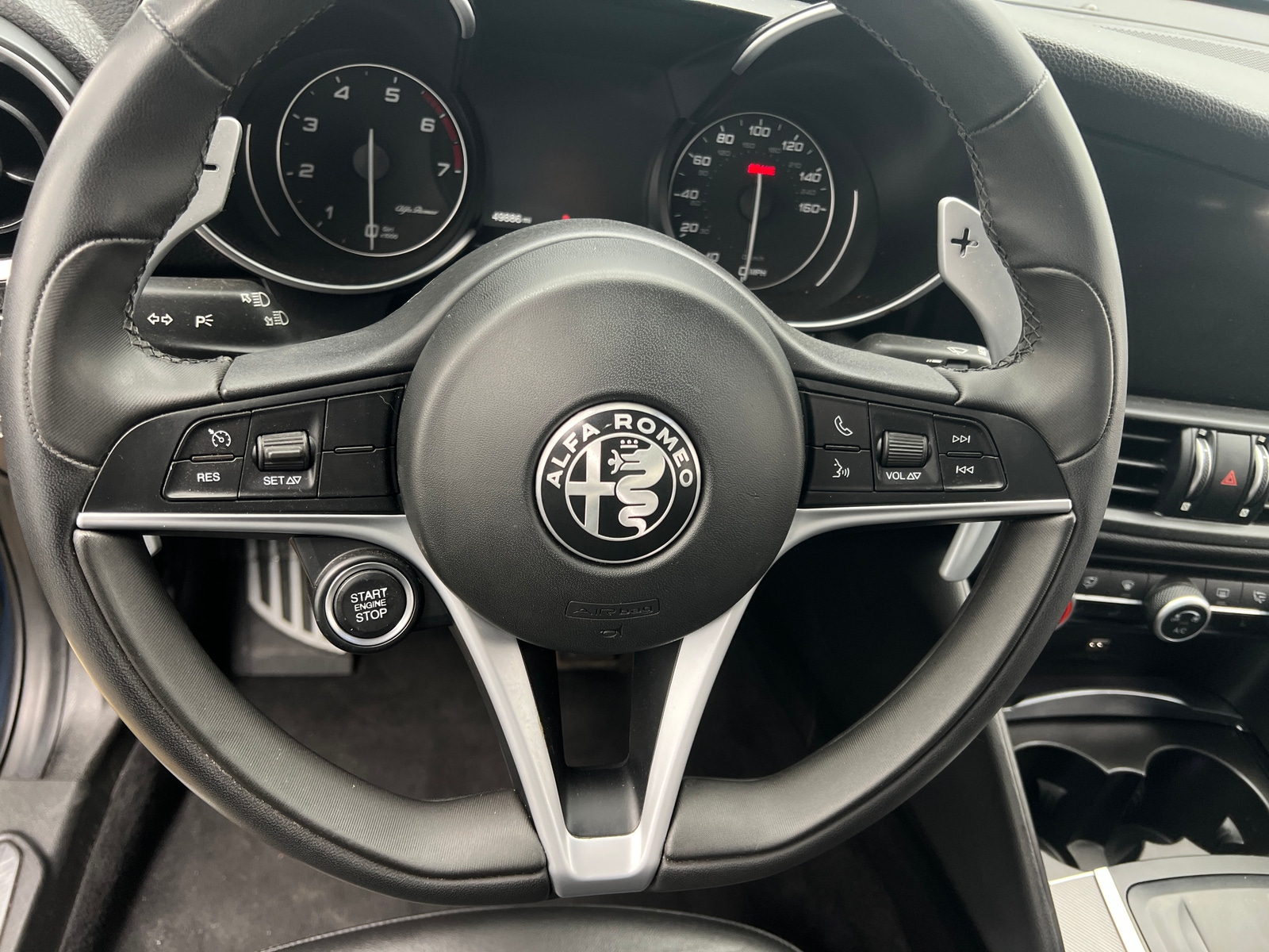 Thumbnail: 2019 Alfa Romeo Giulia - 4