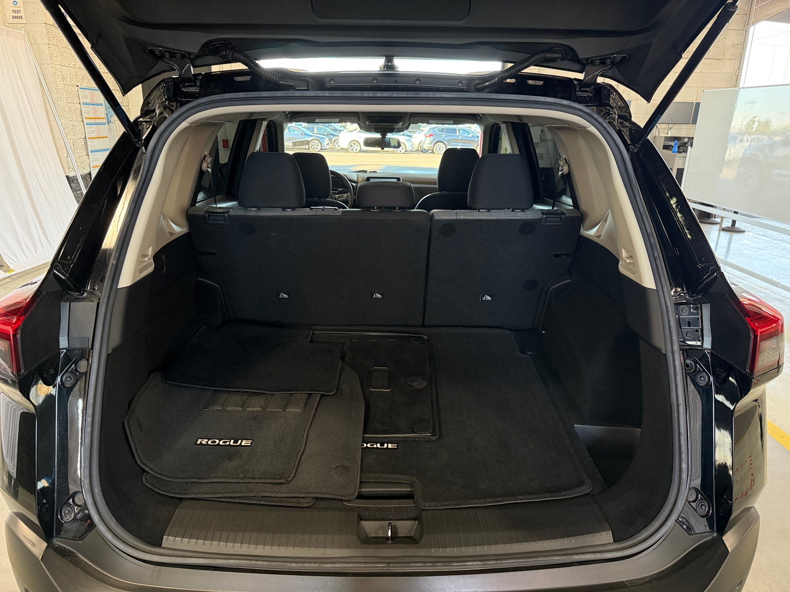 Thumbnail: 2021 Nissan Rogue - 7