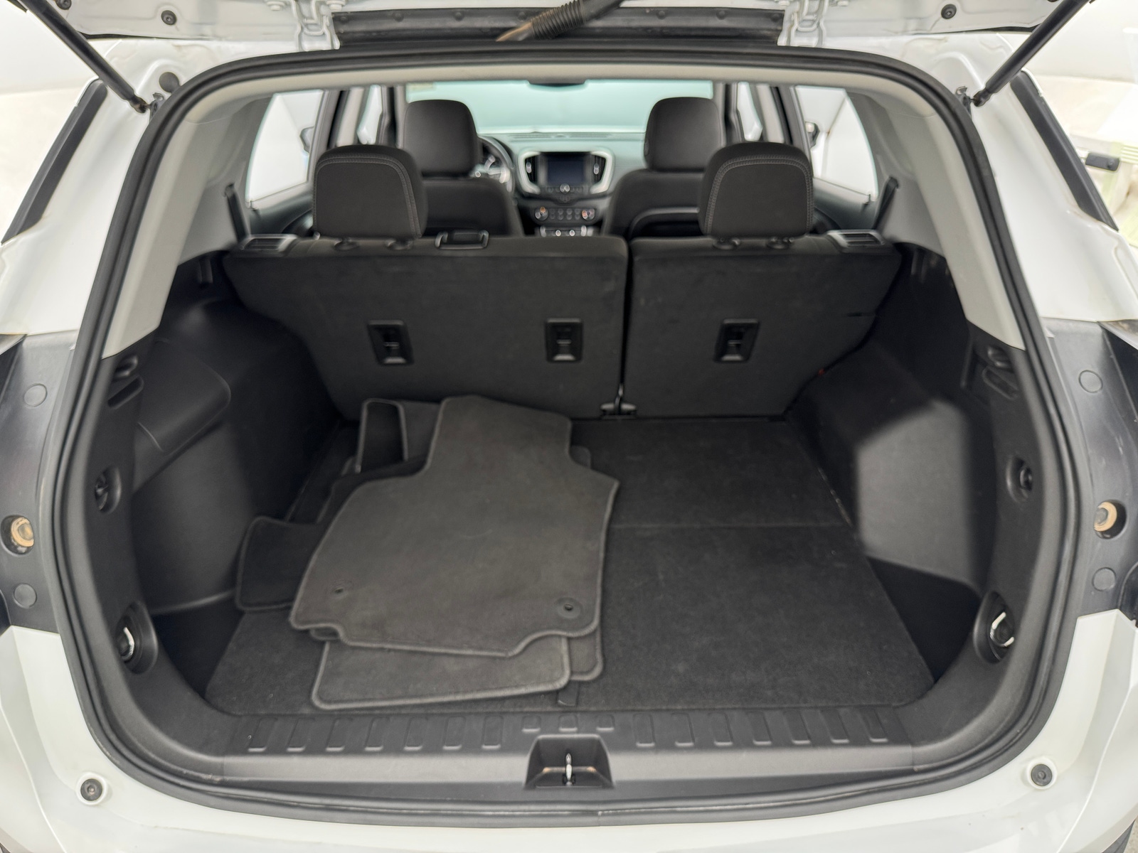 Thumbnail: 2024 GMC Terrain - 7