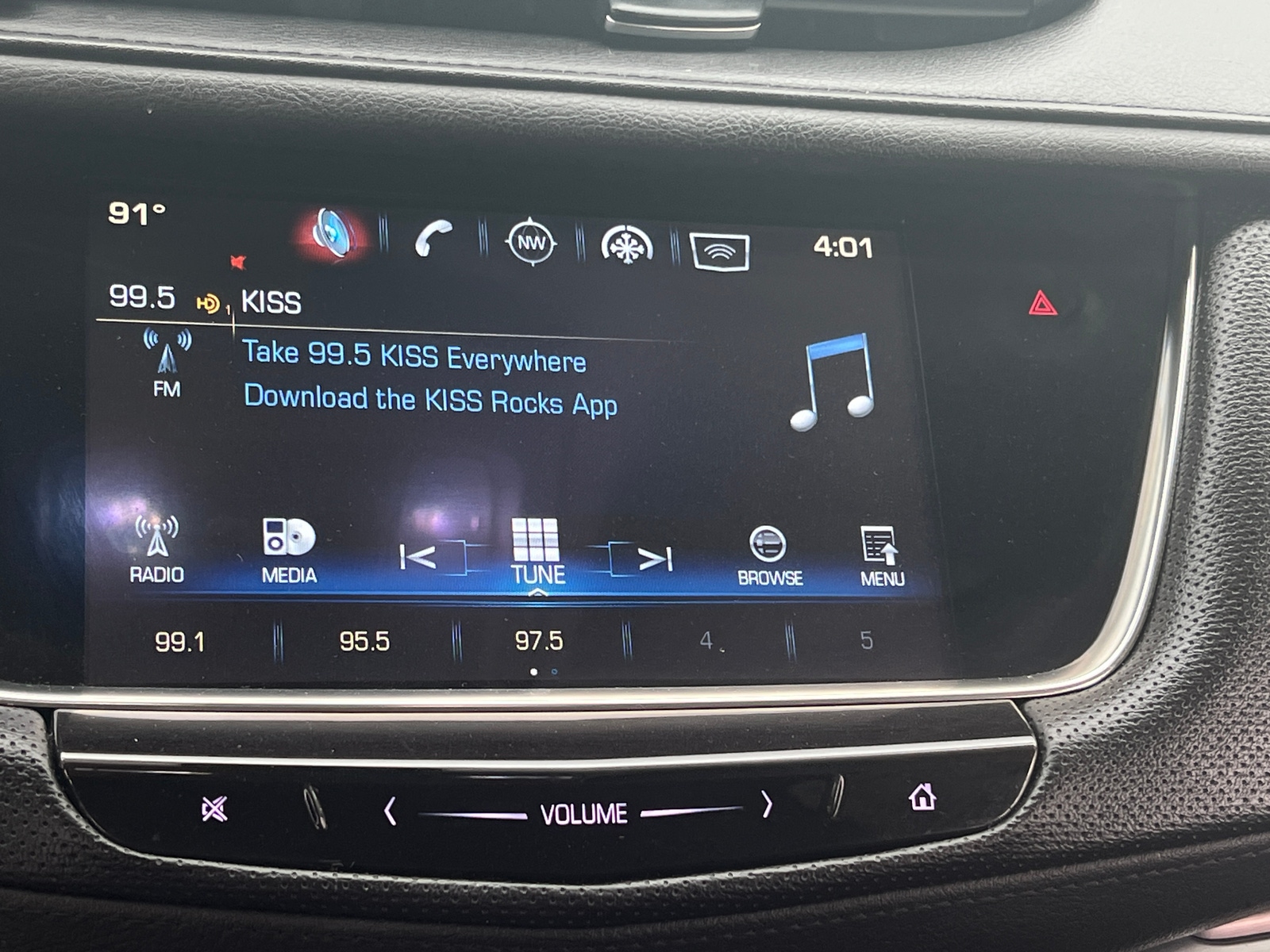 Thumbnail: 2017 Cadillac XT5 - 3