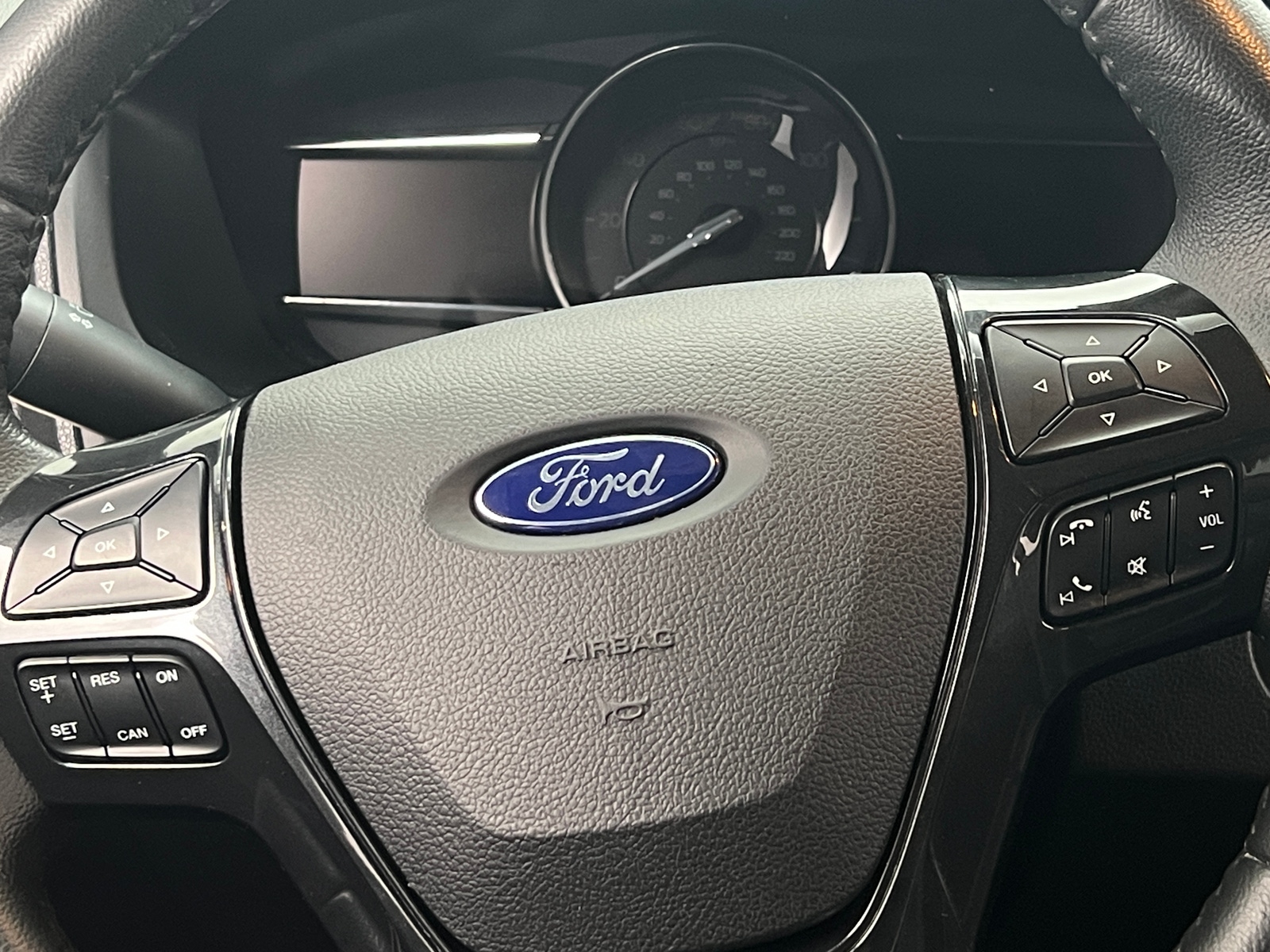 Thumbnail: 2018 Ford Explorer - 5