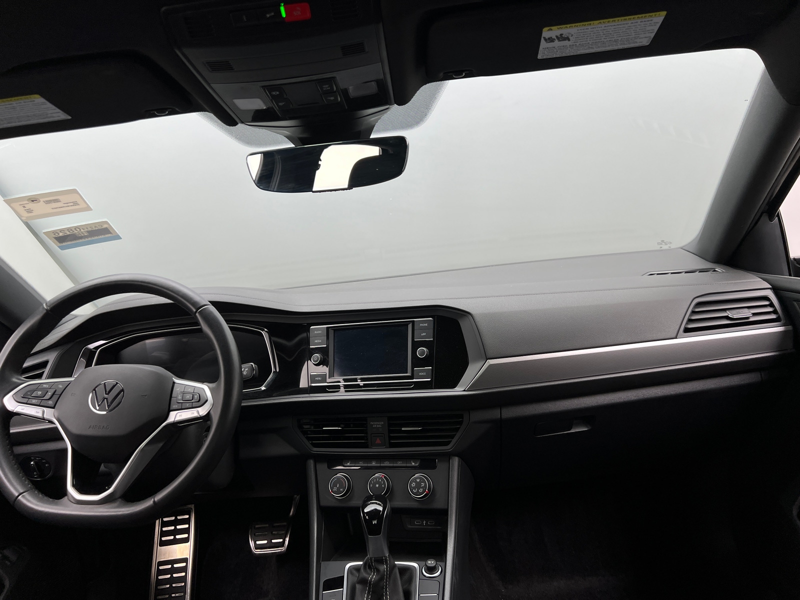 Thumbnail: 2024 Volkswagen Jetta - 3