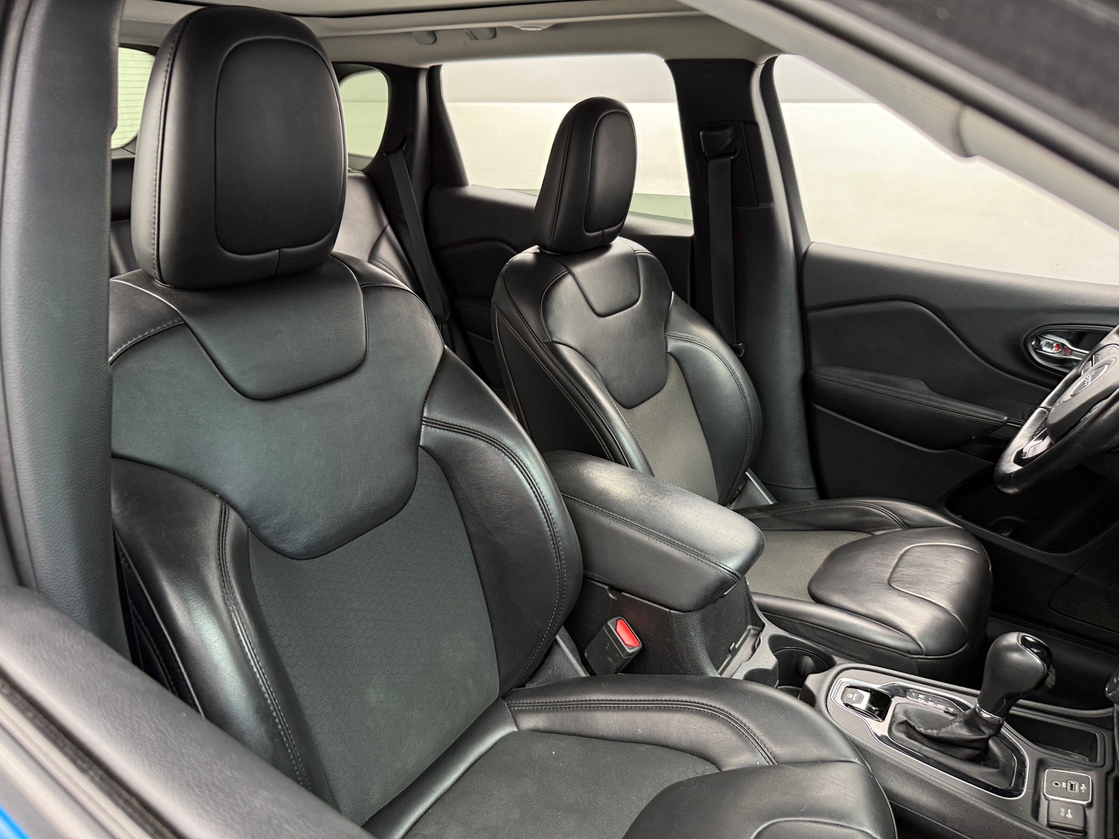 Thumbnail: 2020 Jeep Cherokee - 2