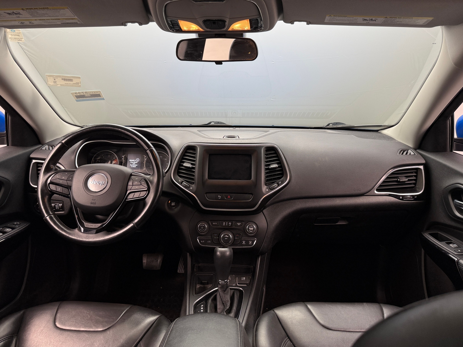 Thumbnail: 2020 Jeep Cherokee - 3